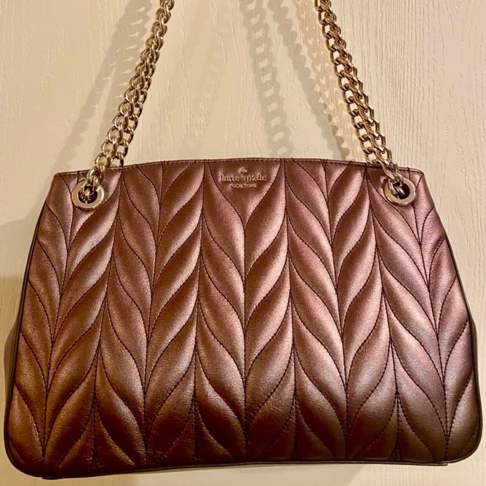 Kate Spade metallic
Oak Briar Lane
Quilted Medium
Convertible Shoulder Bag